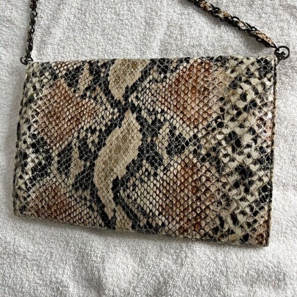 Sondra Roberts Squared Snakeskin Envelope Back Chin Strap Purse 10" x 7" - Picture 5 of 12